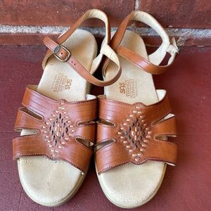 SAS brown sandals size 8.5